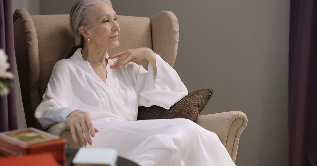 Imagen de recurso de la sección de entretenimiento: Angelina Jolie entregó su Oscar a la madre tras recordar su divorcio