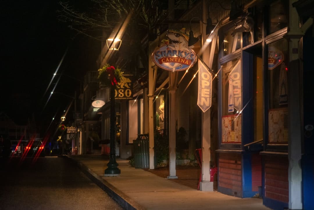 Imagen de recurso de la sección de entretenimiento: El final de Oak Street revive el cine de aventuras jurásico con energía inesperada